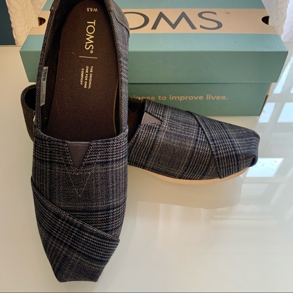 NIB Toms Slip-Ons Charcoal Plaid W8.5